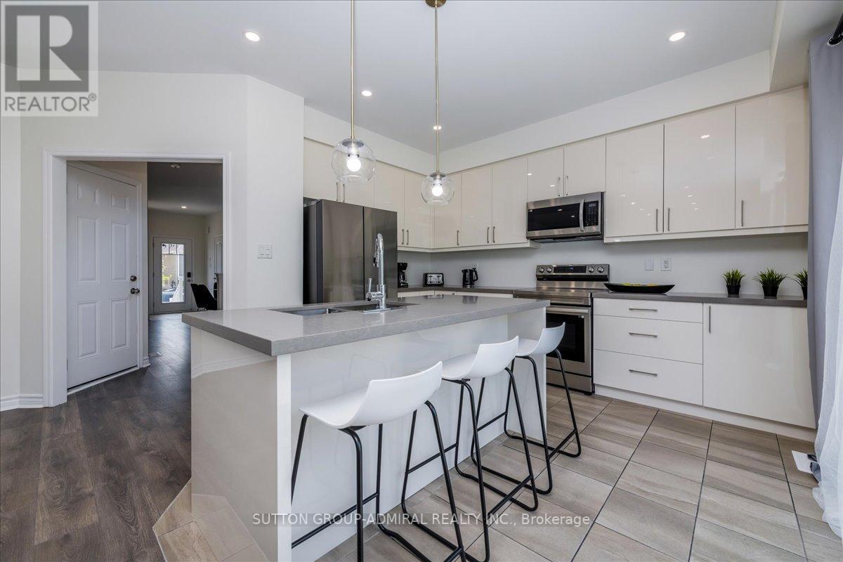 19 BOBOLINK DR