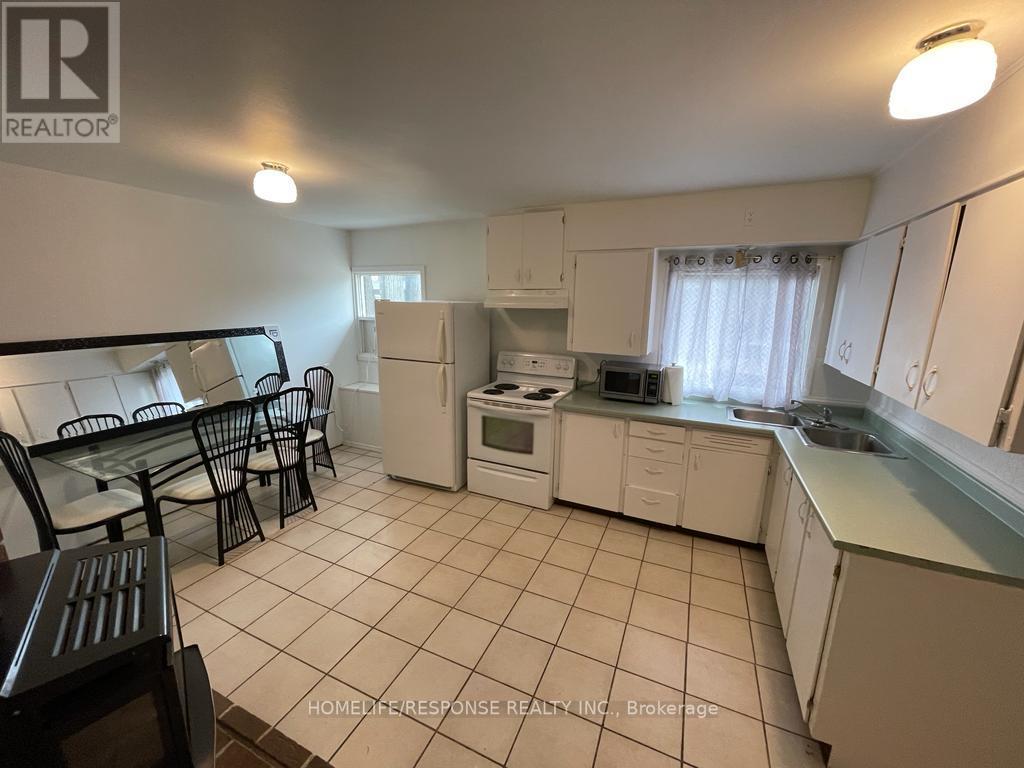 #14 -99 MAIN ST N, #14