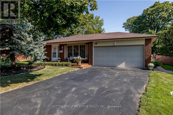 31 GRAND PL, Barrie
