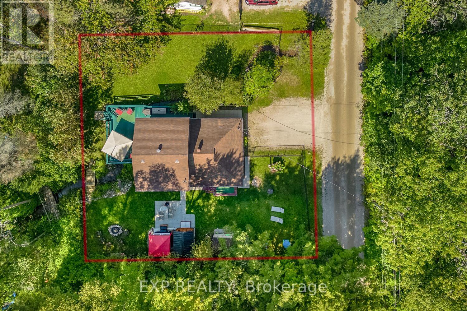 32 FOREST RD