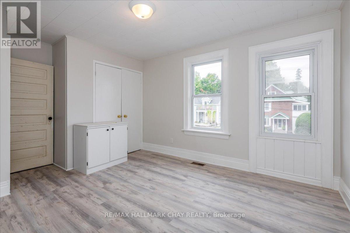 #1 -587 YONGE ST, #1