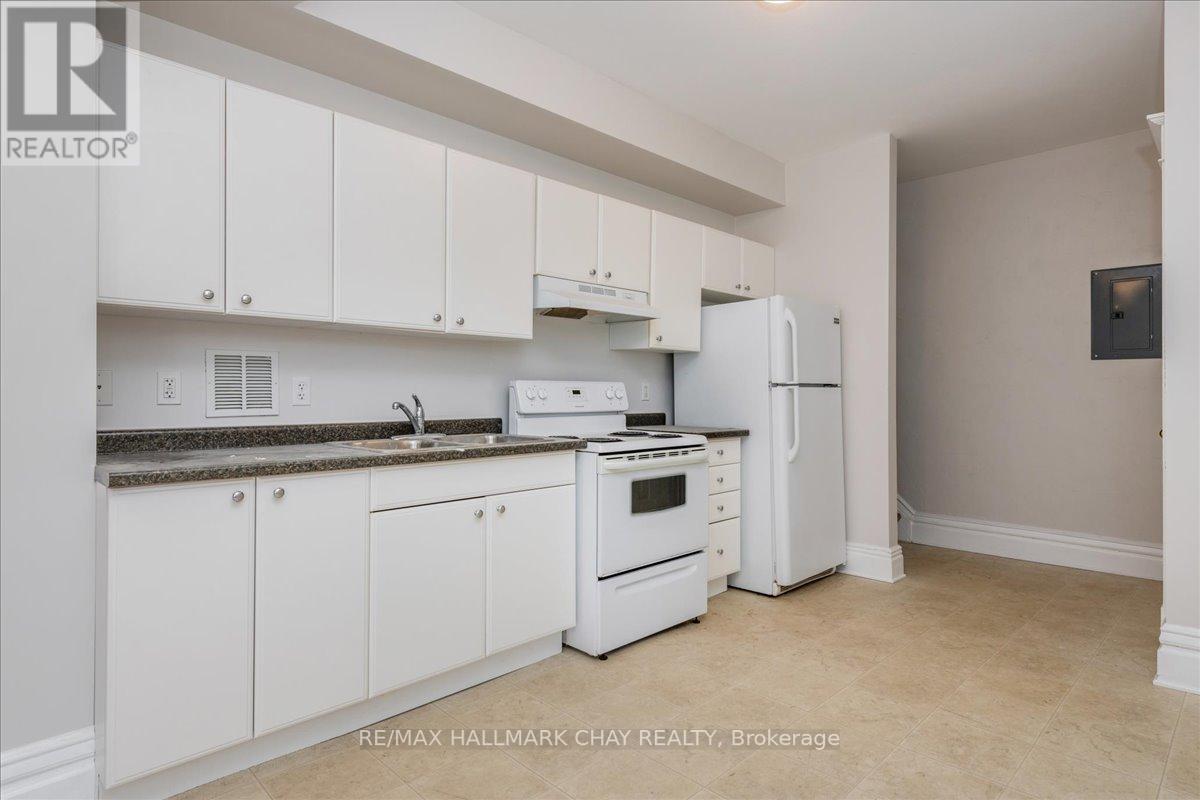 #1 -587 YONGE ST, #1