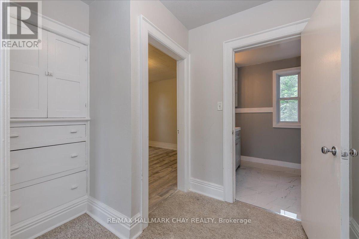 #1 -587 YONGE ST, #1