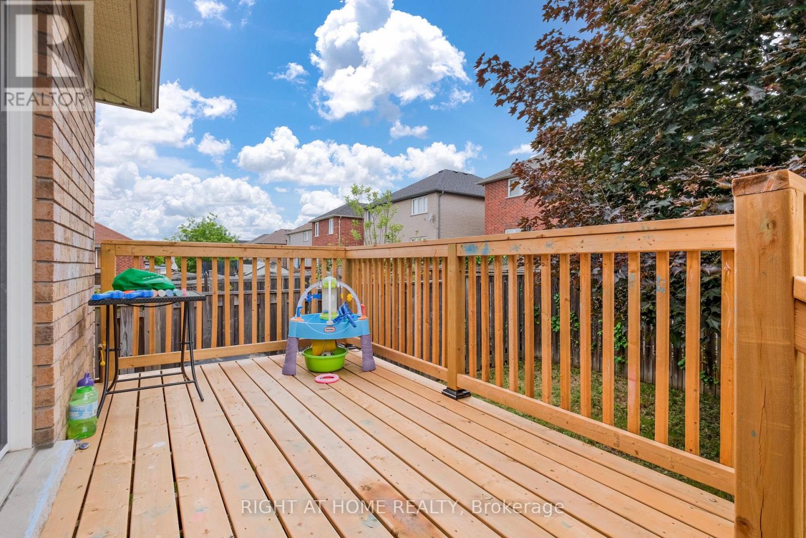 Listing S7012790 - Large Photo # 28