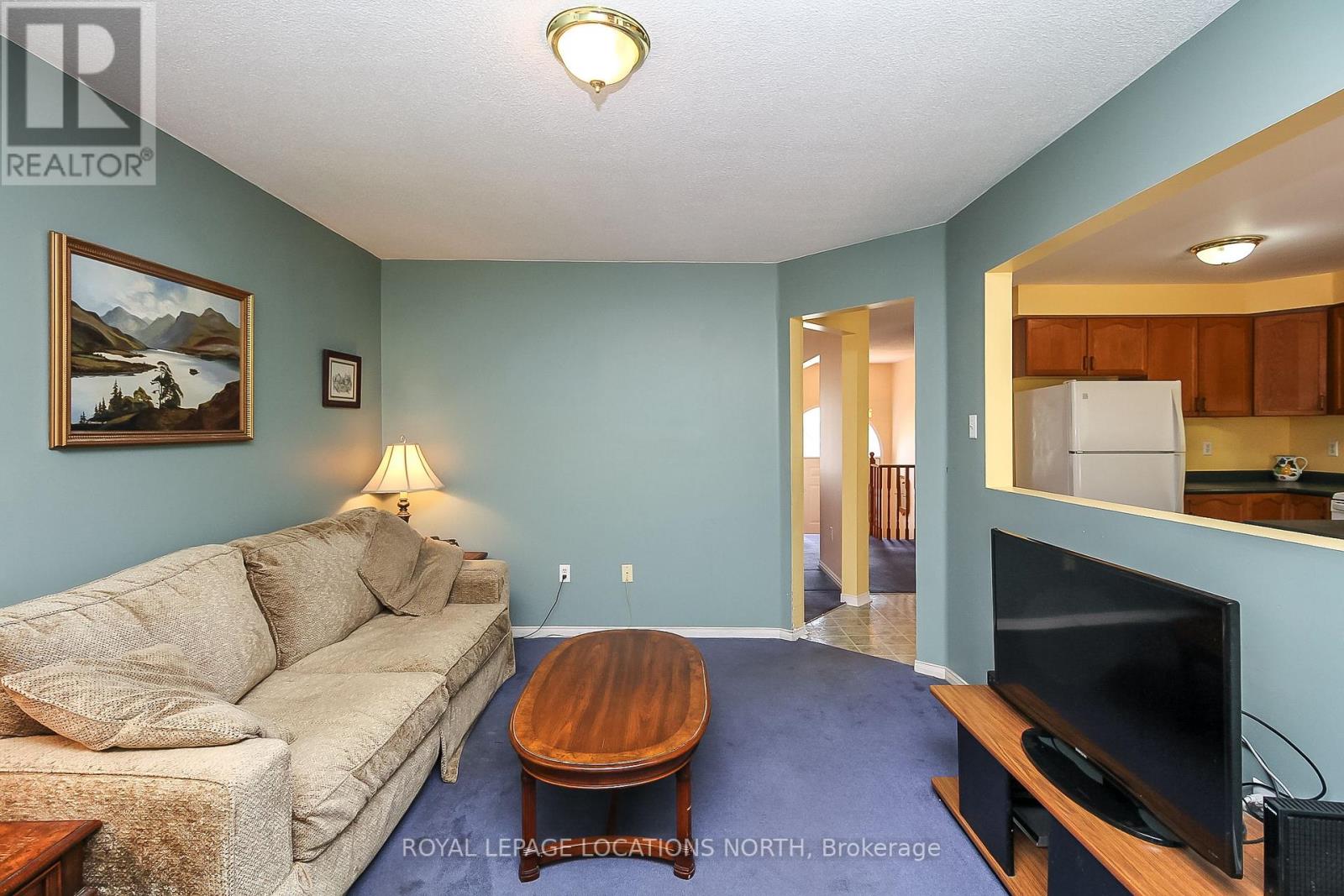 93 SILVER BIRCH AVE