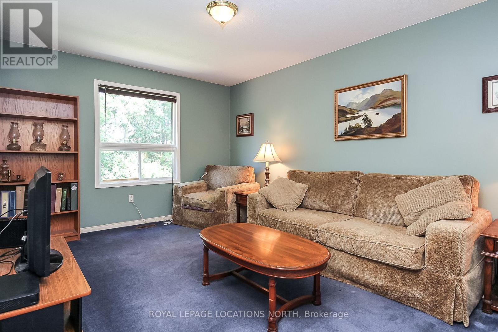 93 SILVER BIRCH AVE