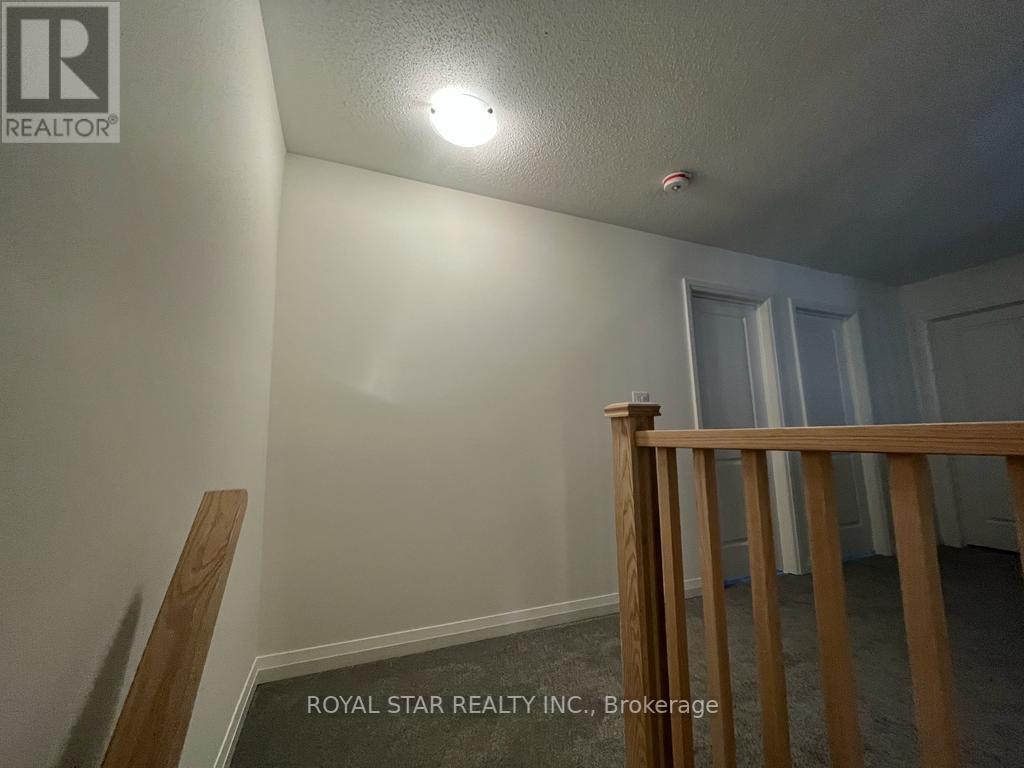 22 LAHEY CRES