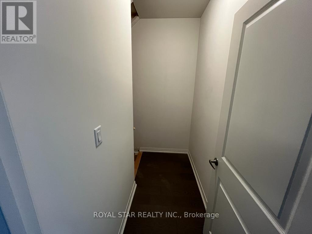 22 LAHEY CRES