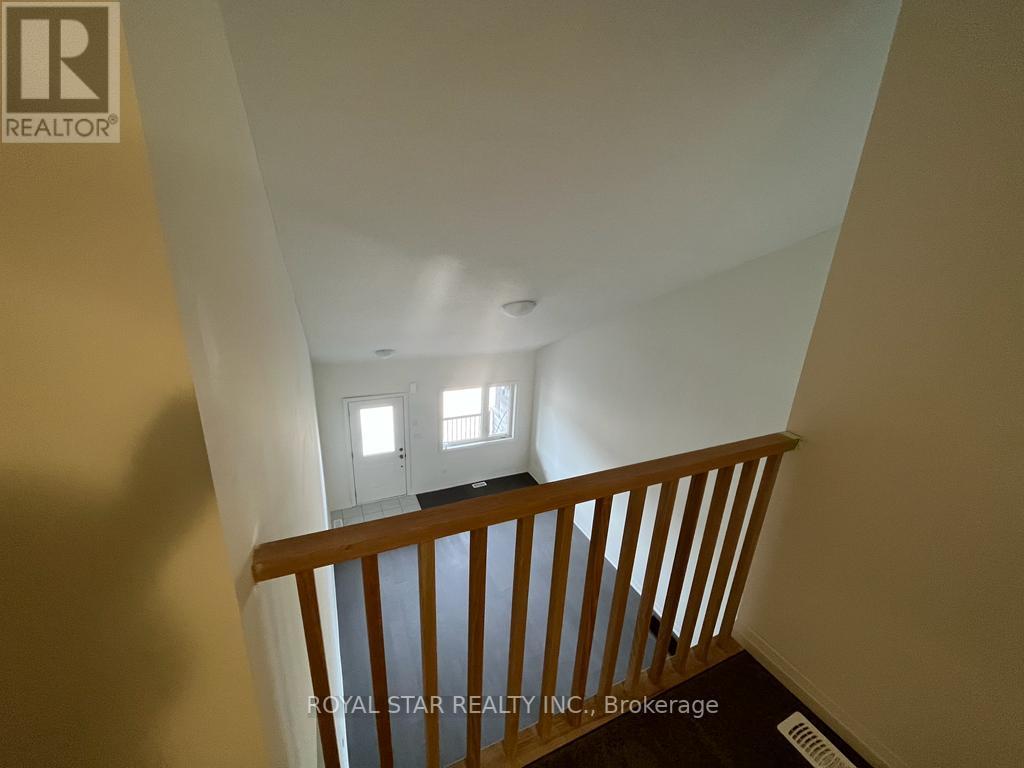 22 LAHEY CRES