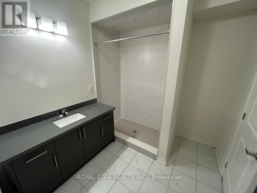 22 LAHEY CRES