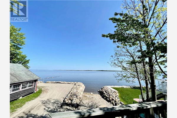 264 ROBINS POINT RD, Tay