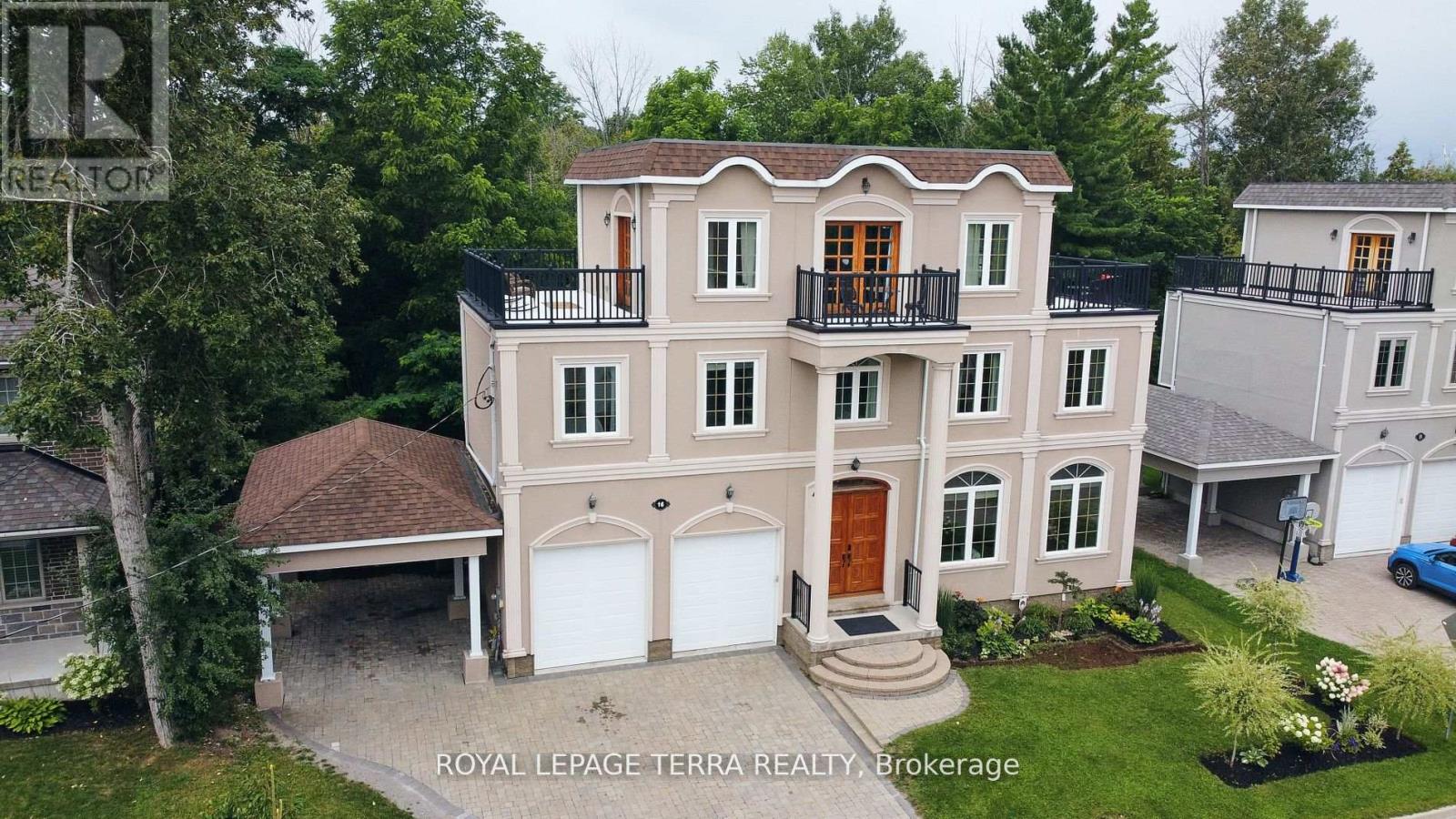 16 GRAY LANE
