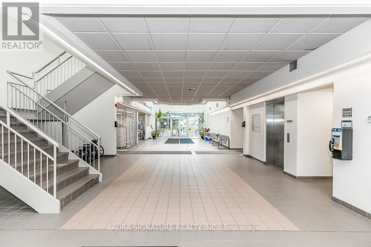 #203 -240 PENETANGUISHENE RD, #203