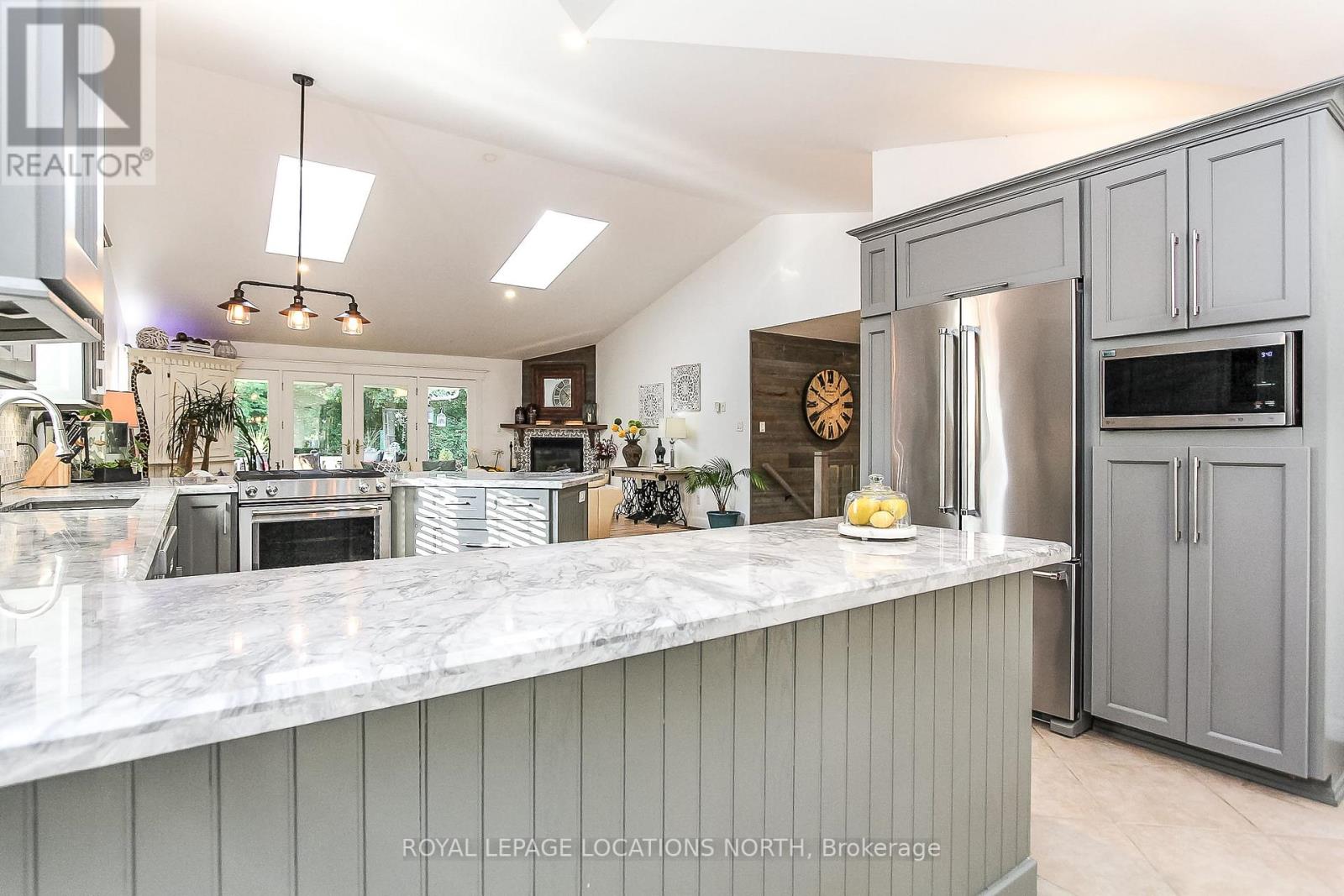 114 WASAGA SANDS DR