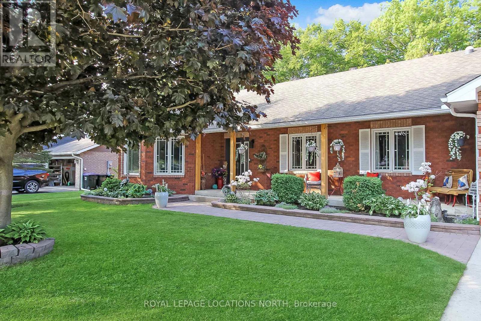 114 WASAGA SANDS DR