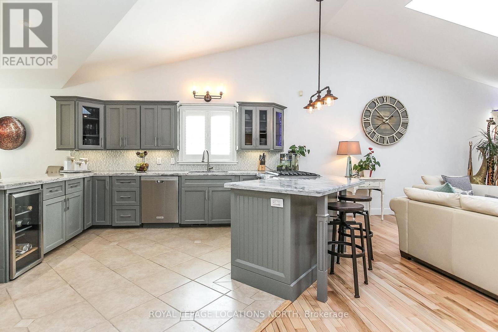 114 WASAGA SANDS DR