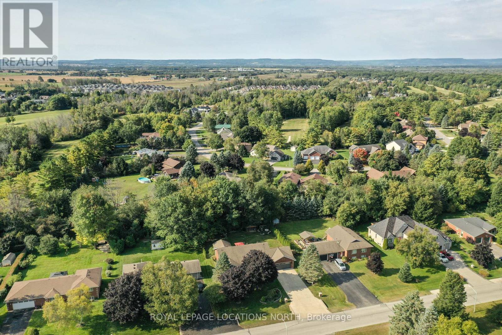 114 WASAGA SANDS DR