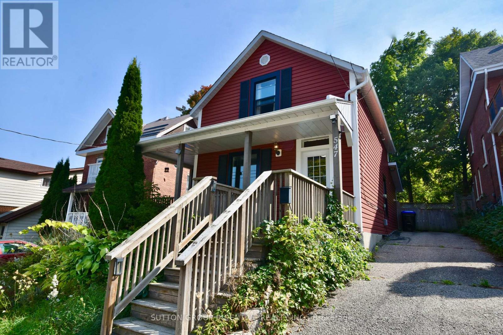 547 ELIZABETH ST