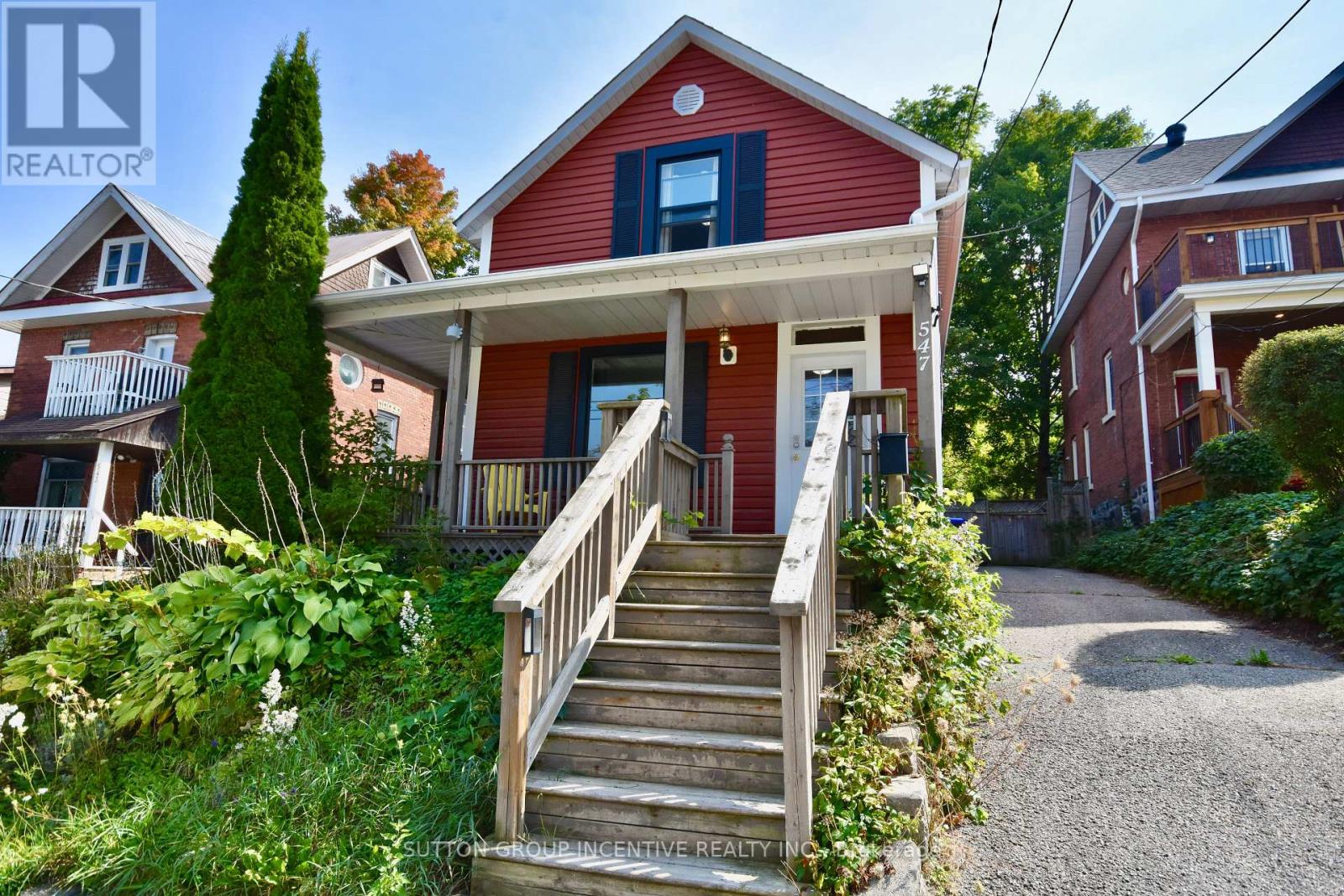 547 ELIZABETH ST