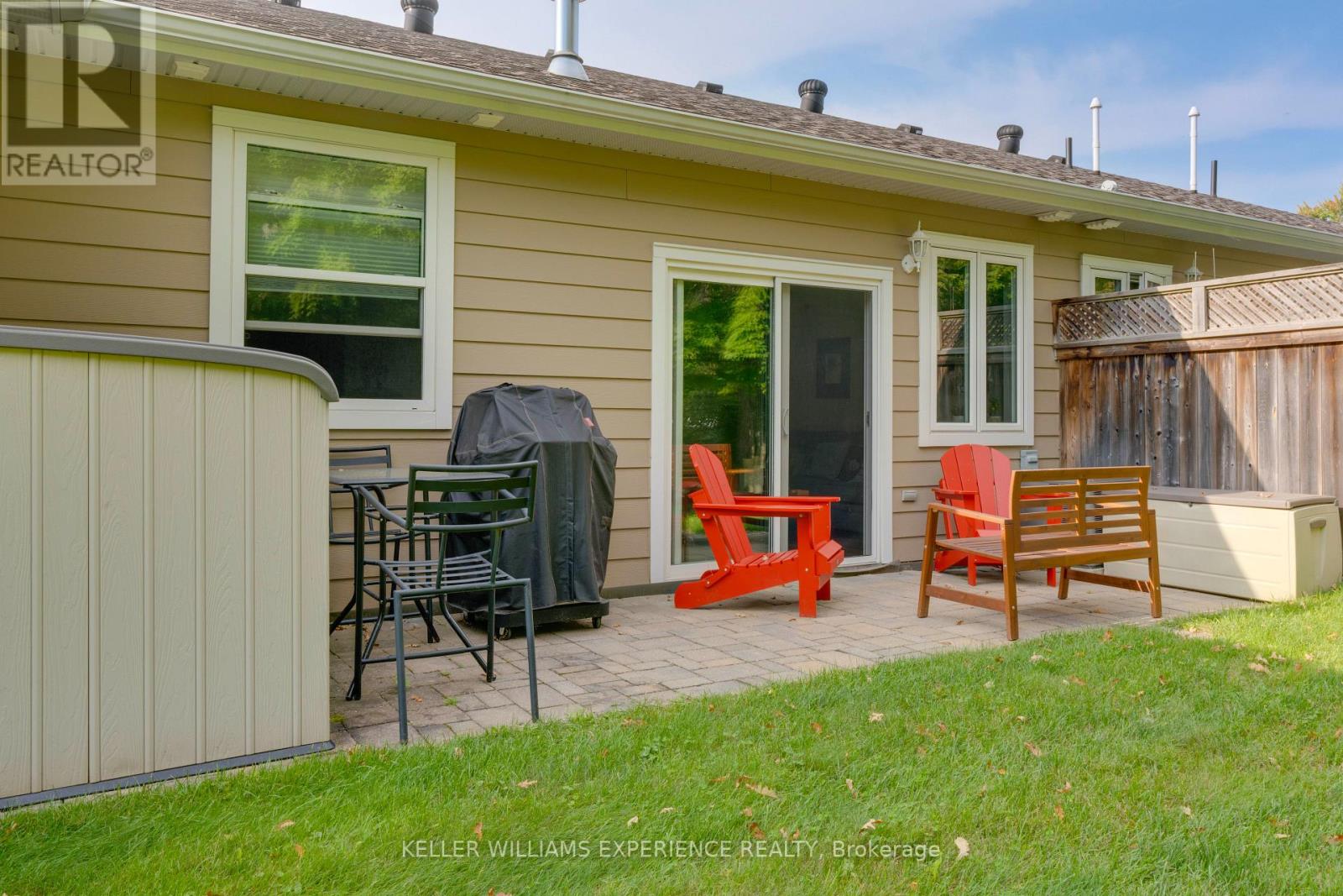 37 RIVERWALK DR
