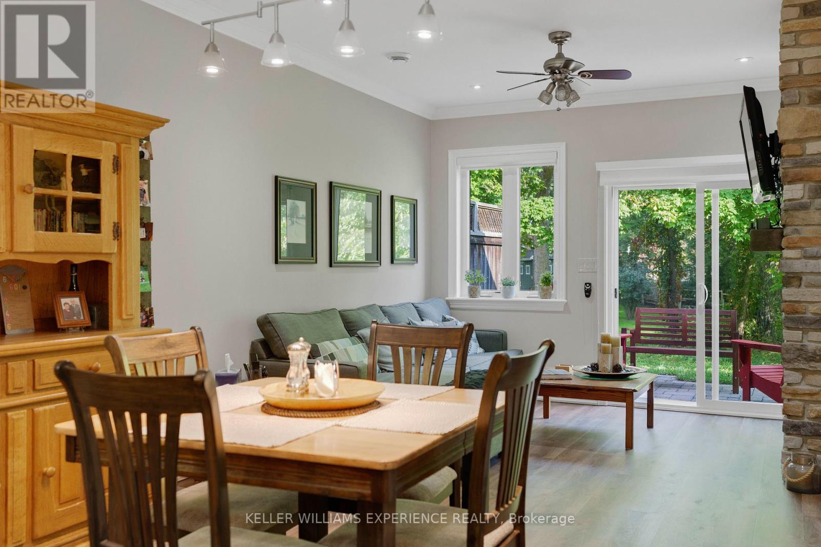 37 RIVERWALK DR