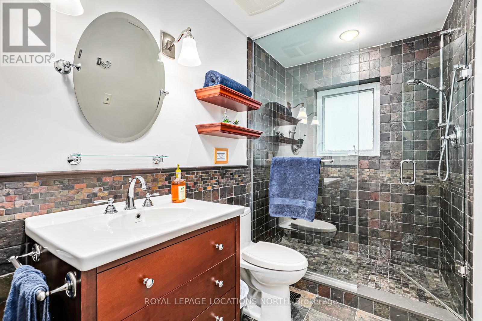 15 FOREST DR