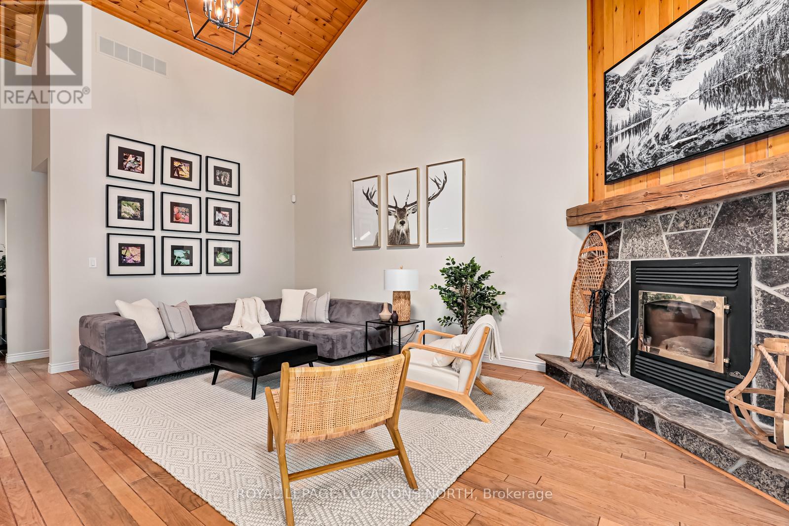 15 FOREST DR
