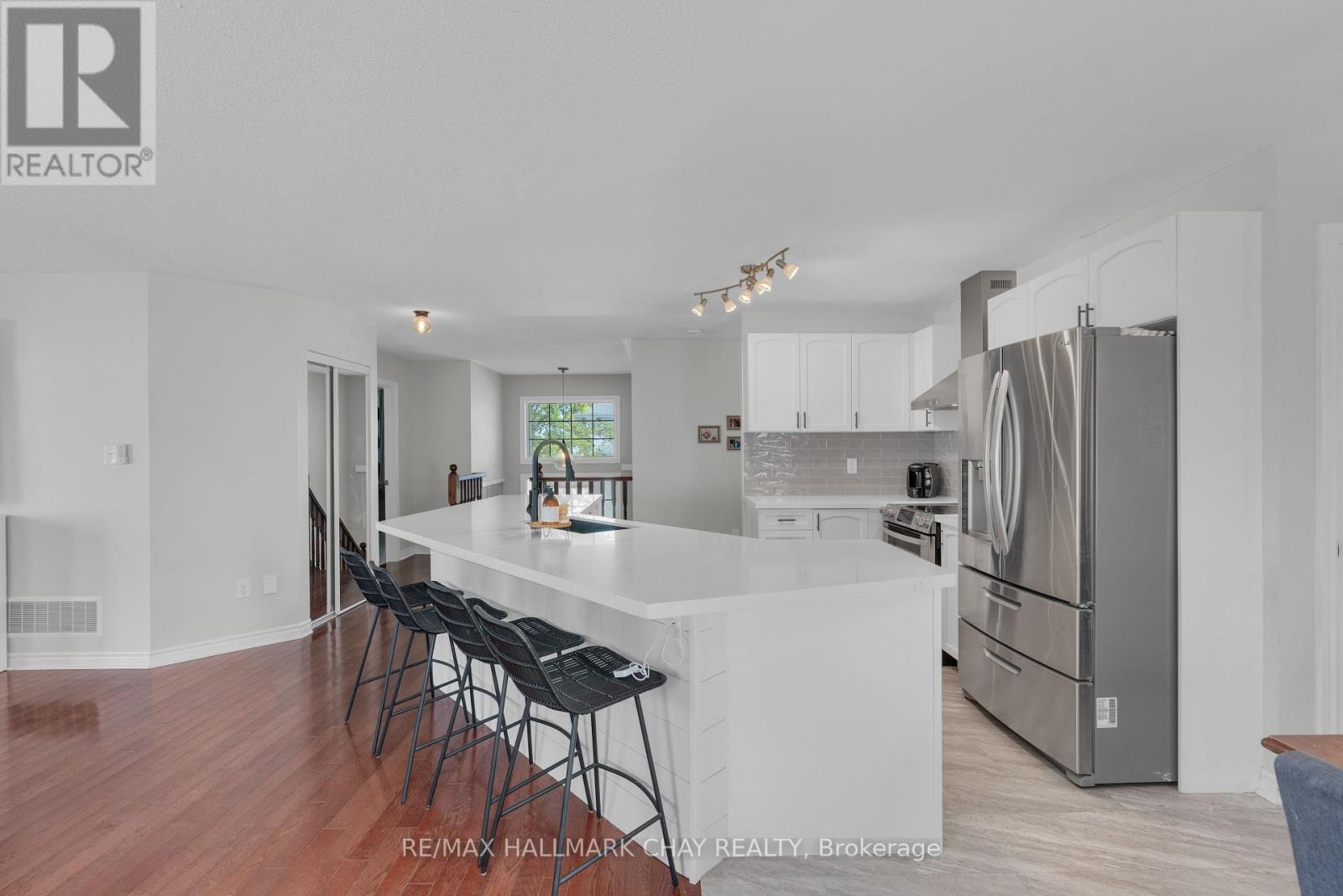 291 REGINA ST