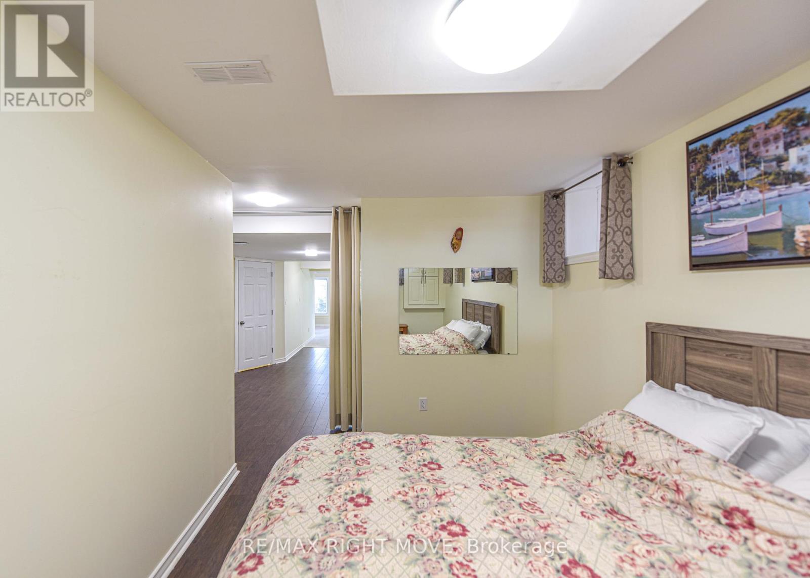 16 CANTERBURY CIRC
