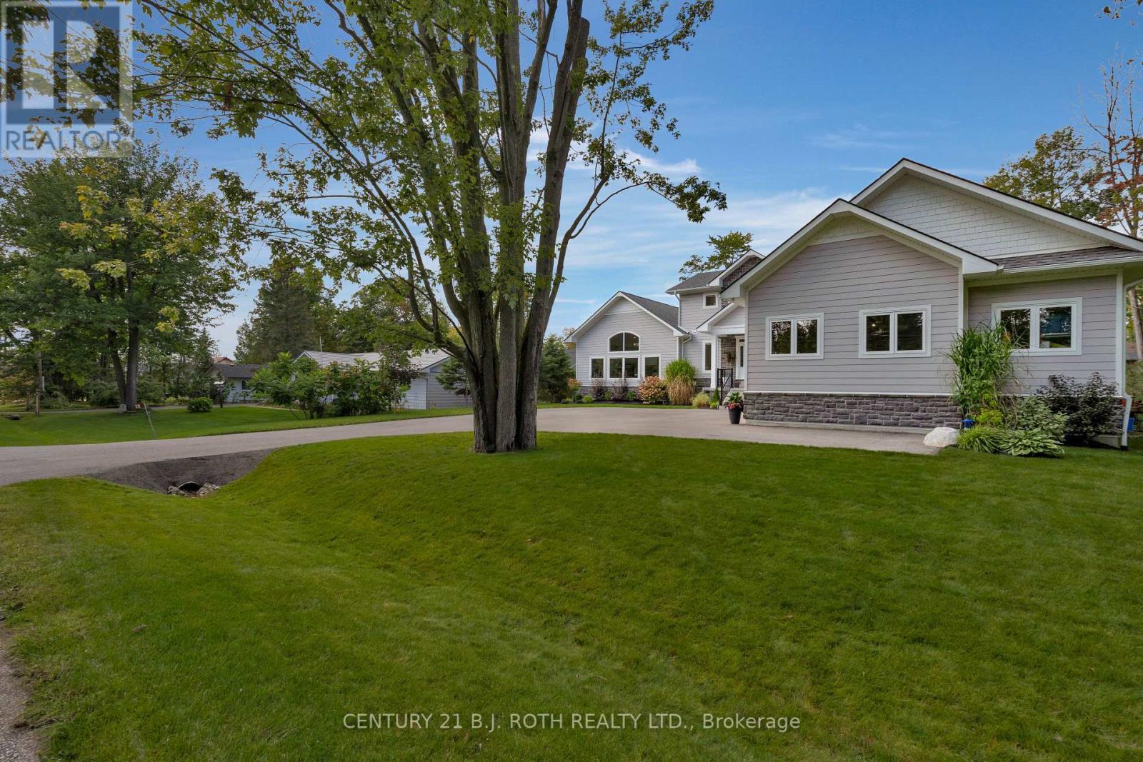 28 PANSY DR