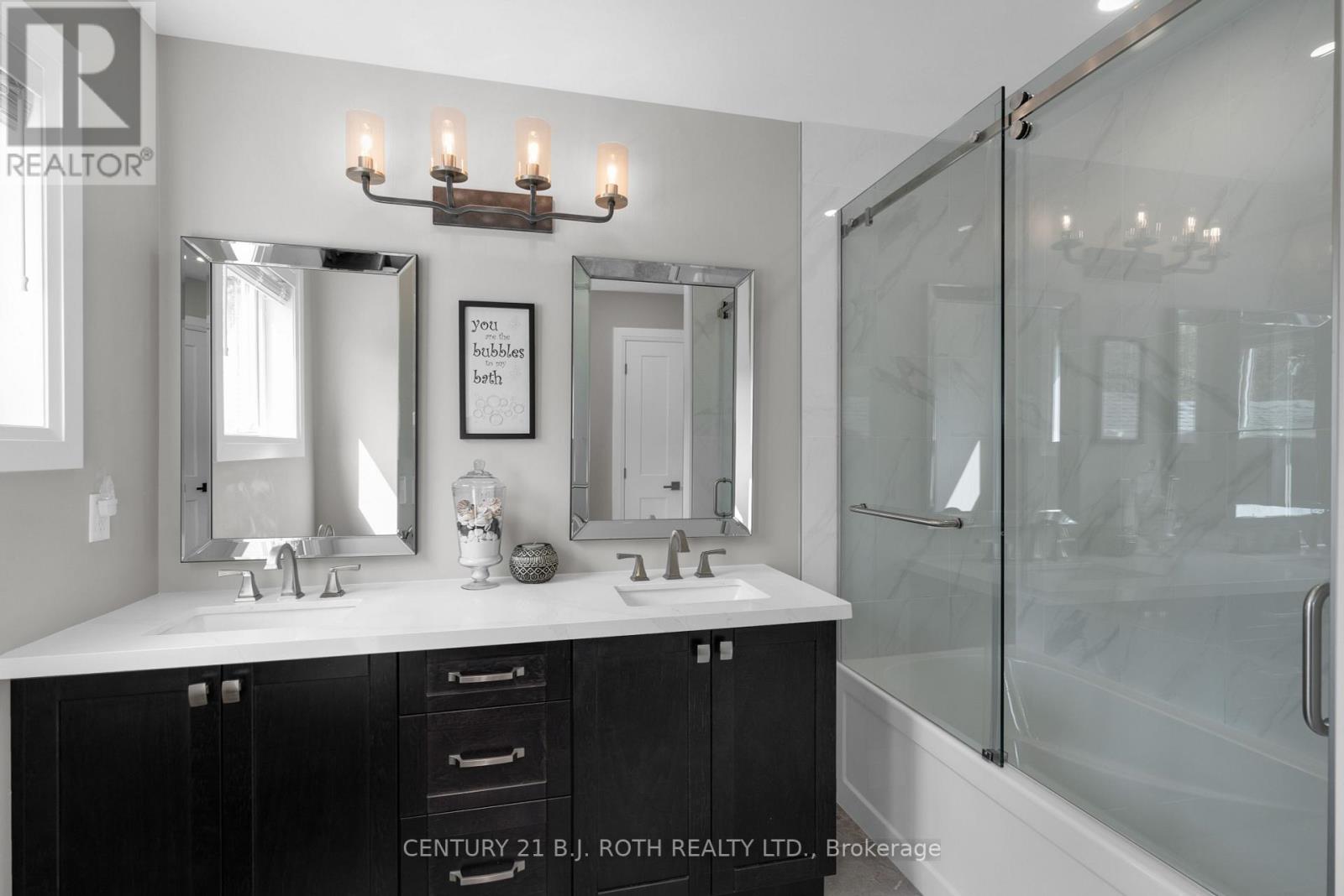 28 PANSY DR