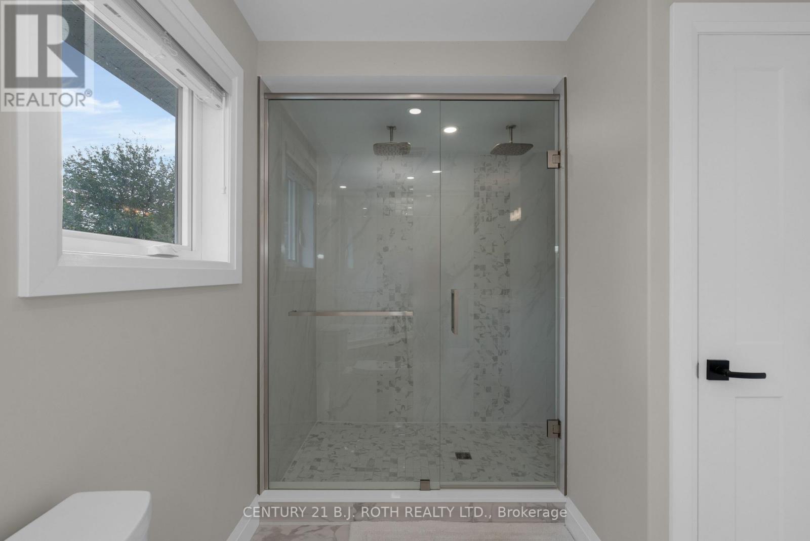 28 PANSY DR