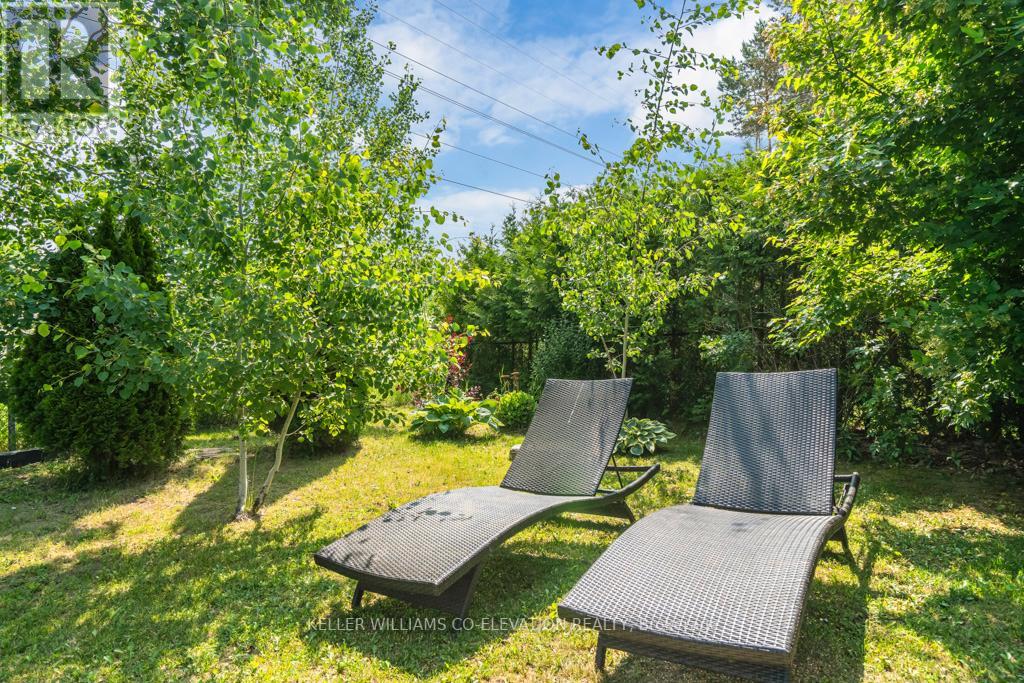 35 MERCER CRES
