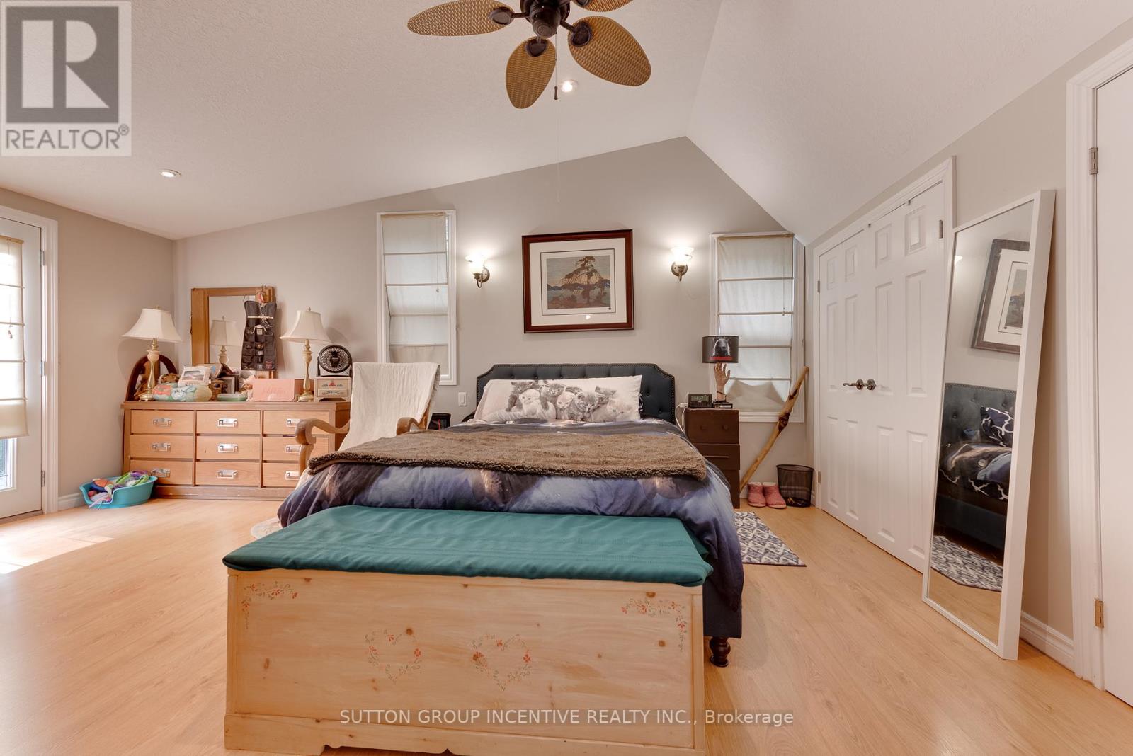 308 MILLER DR