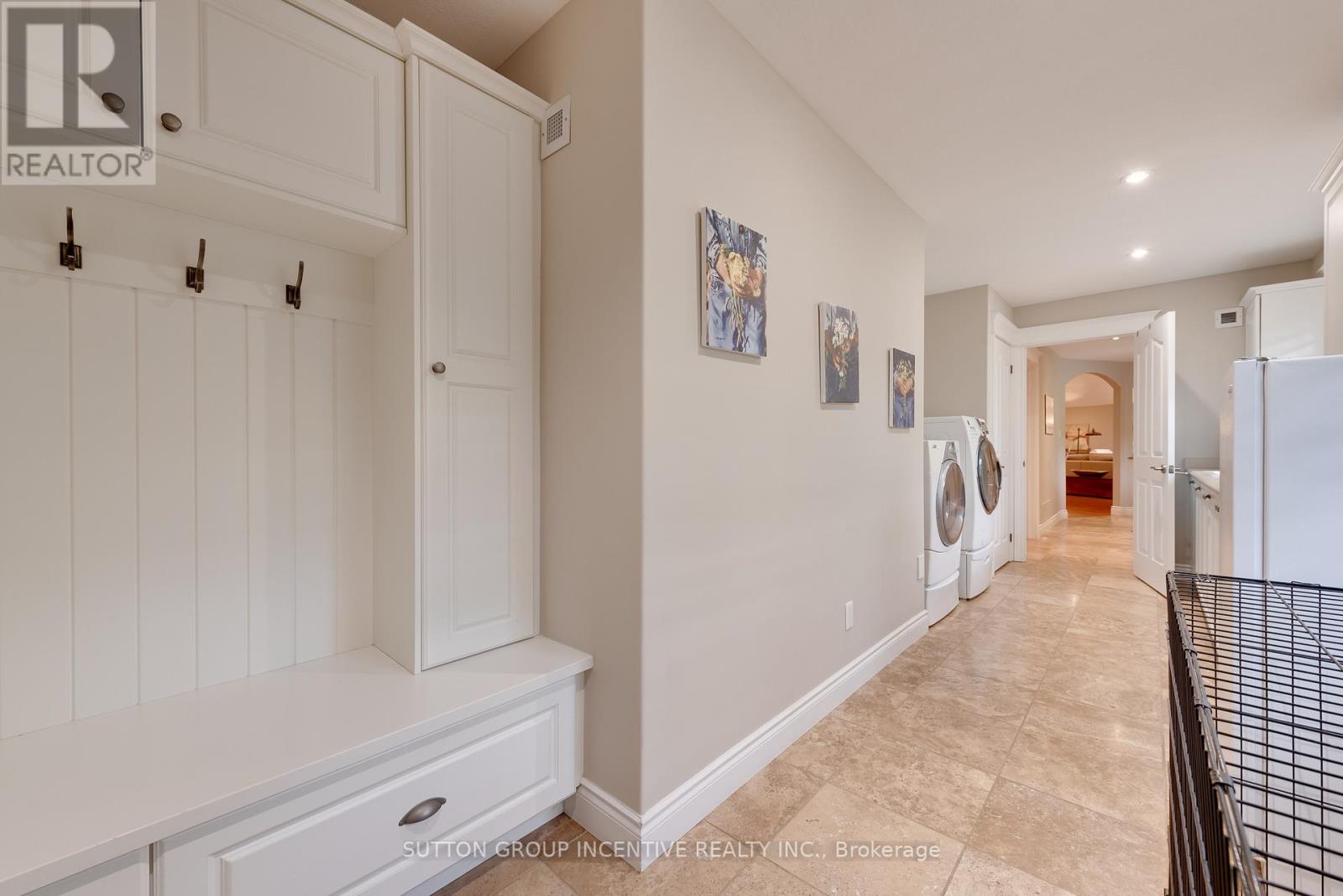 308 MILLER DR