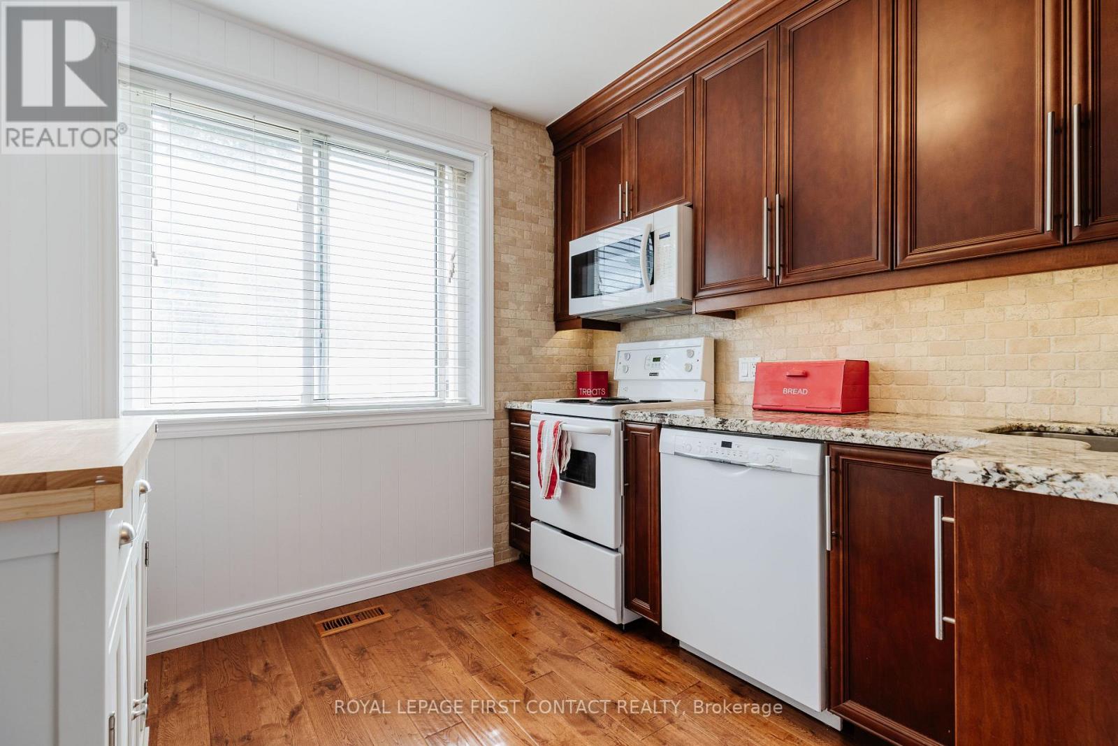 58 GUNN ST