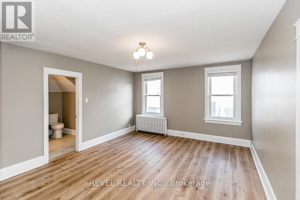520 ELIZABETH ST