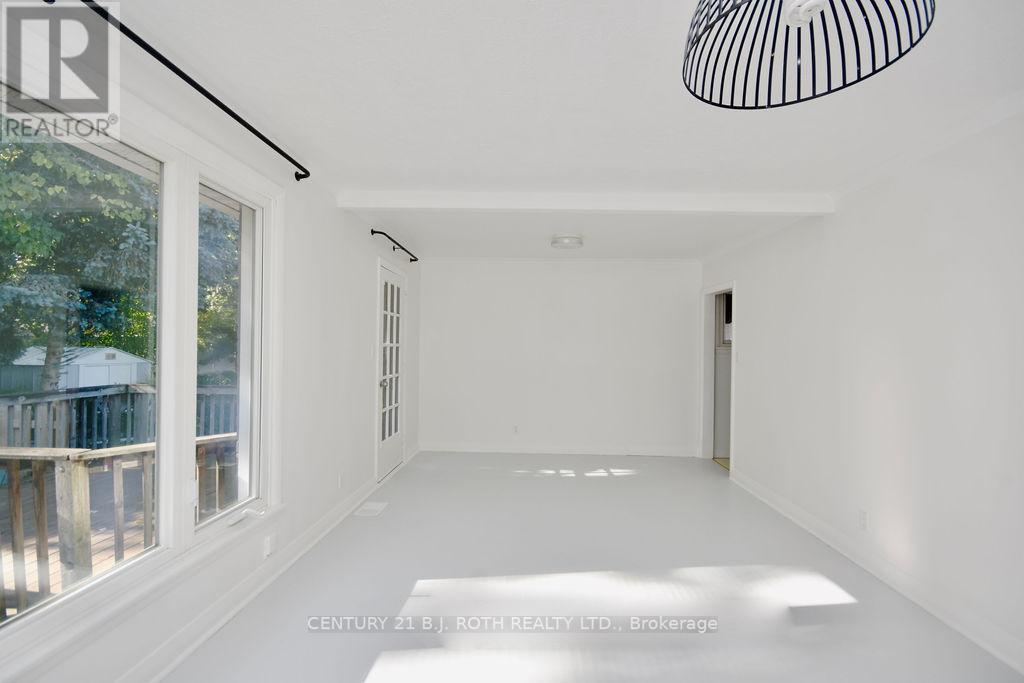 311 JAMES ST E