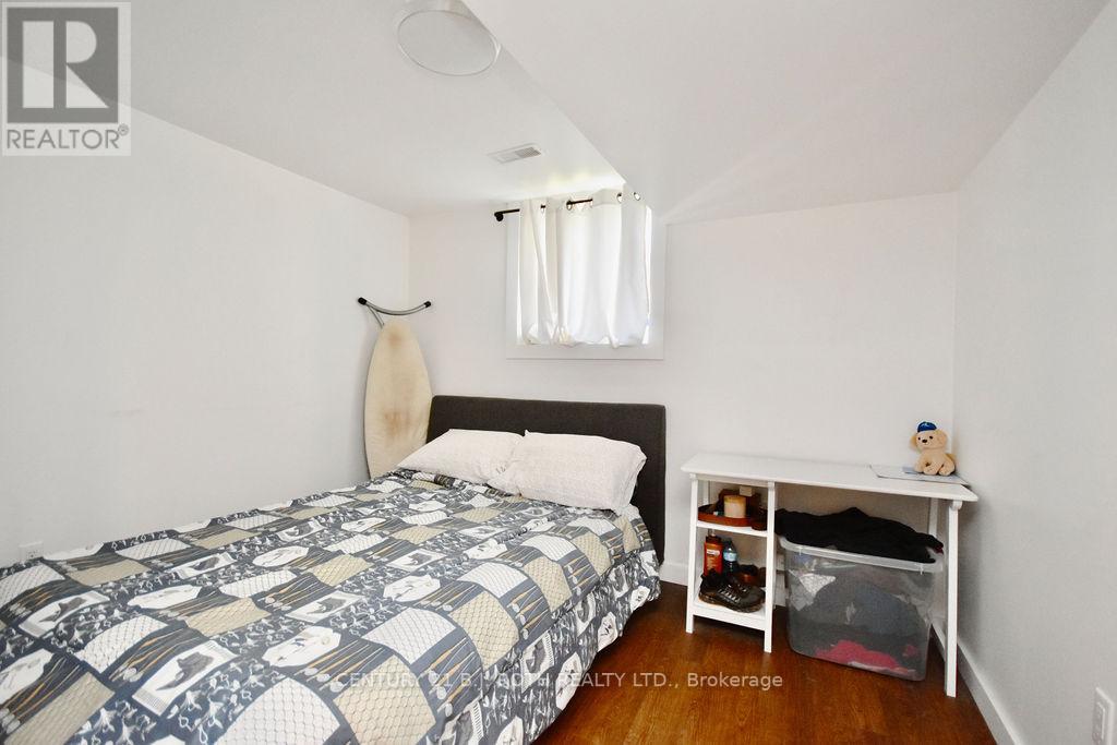 311 JAMES ST E
