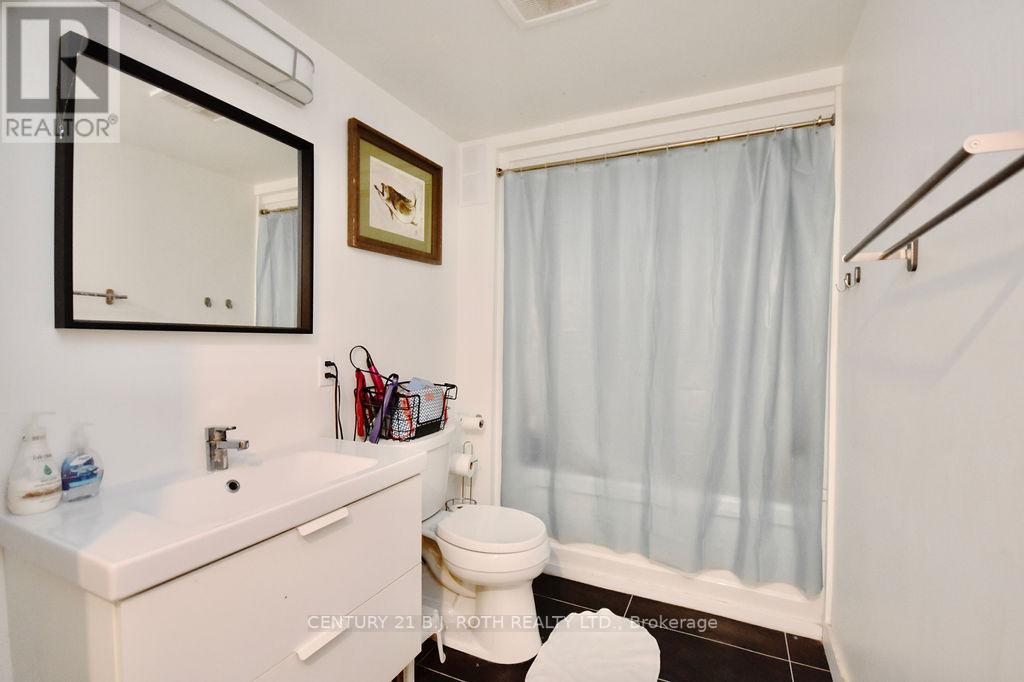 311 JAMES ST E