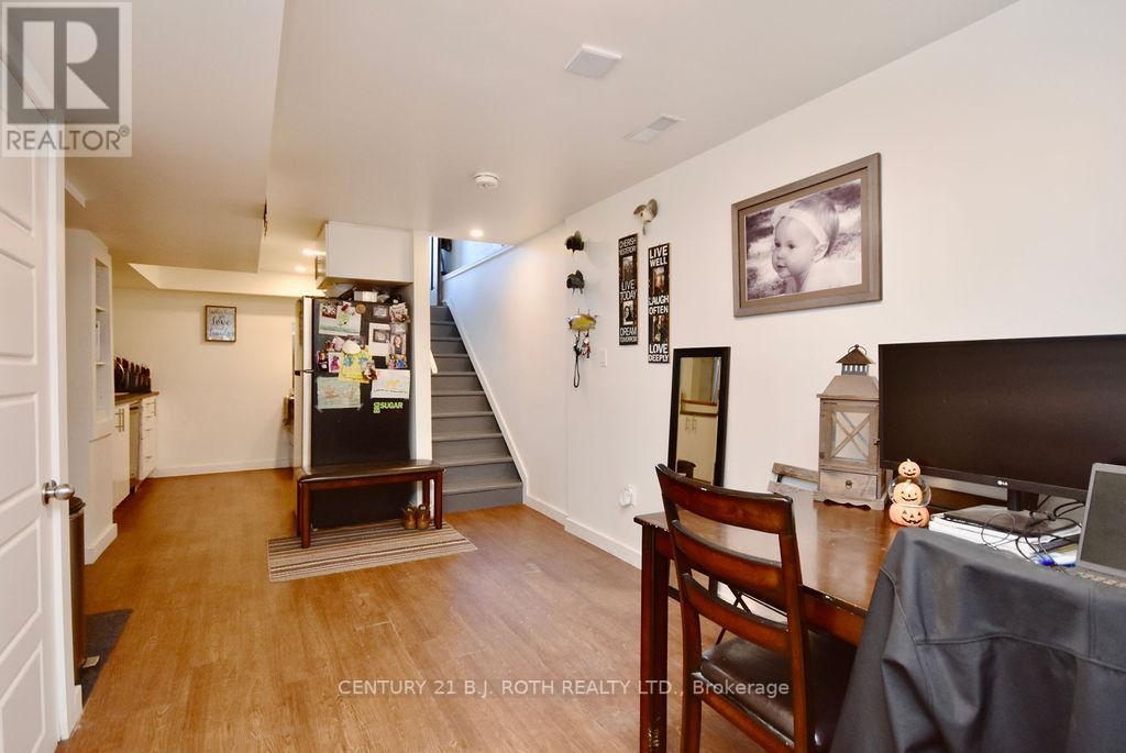 311 JAMES ST E
