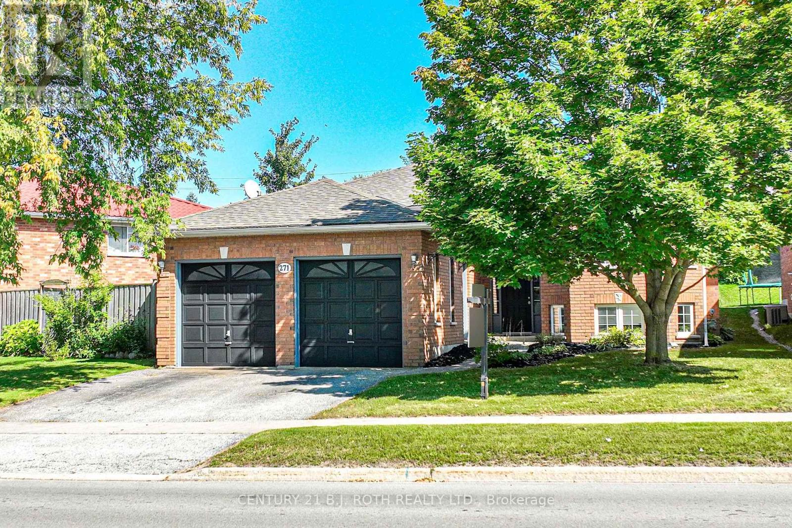 271 COLLEGIATE DR