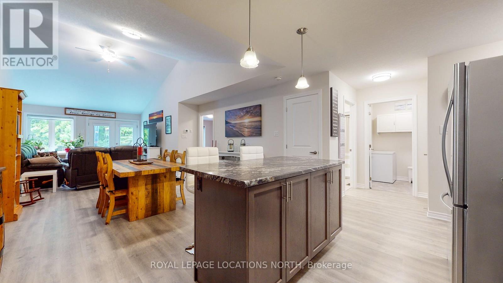 94 IVY CRES