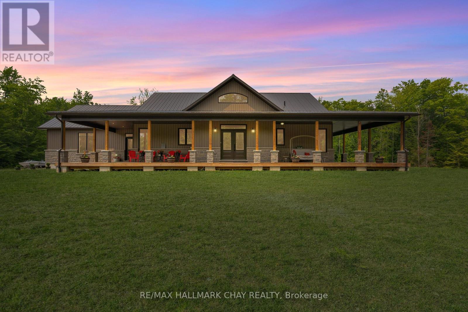 16 WHITETAIL DR