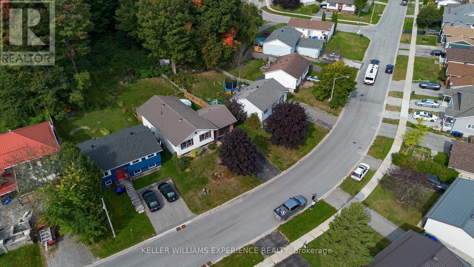 813 BIRCHWOOD DR