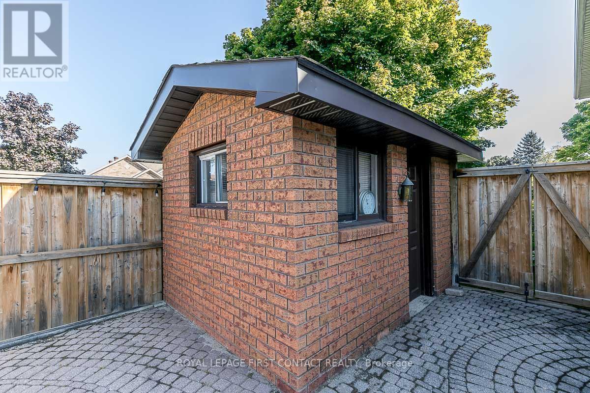 30 BRIAR RD