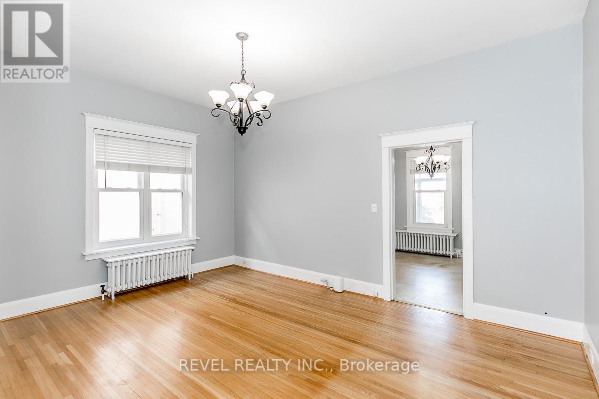 520 ELIZABETH ST
