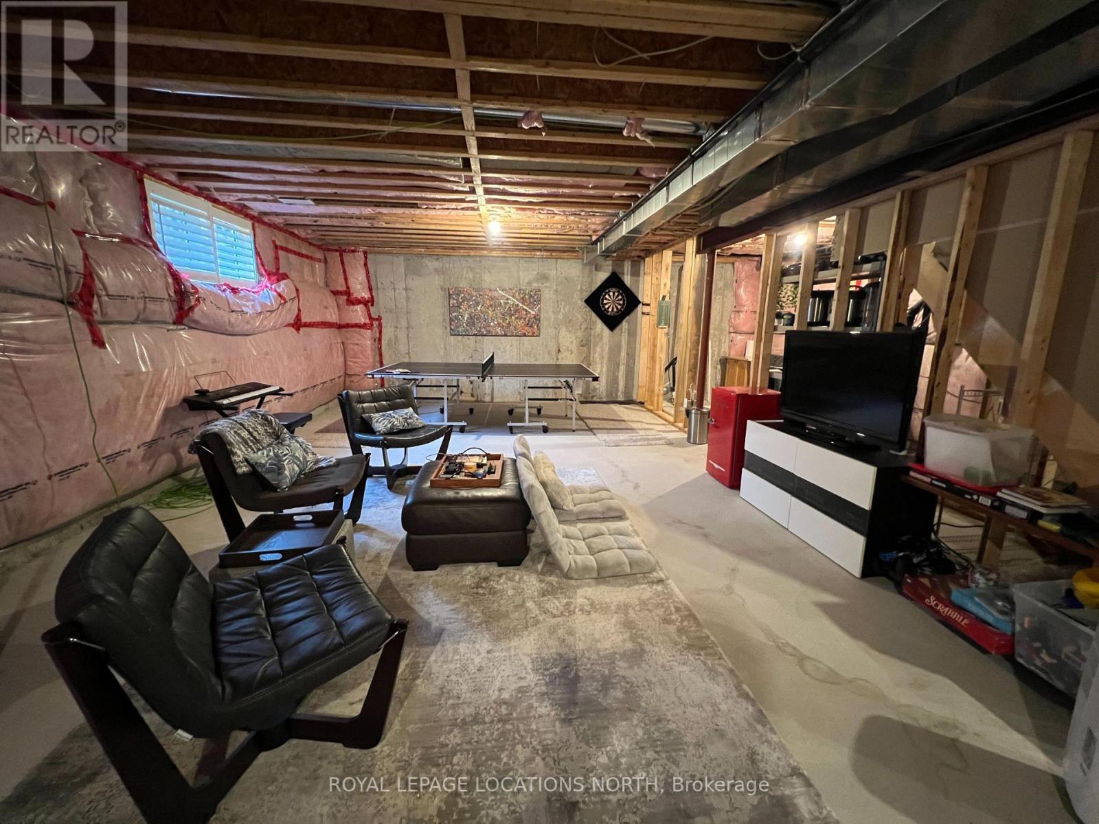 18 CARPENTER ST