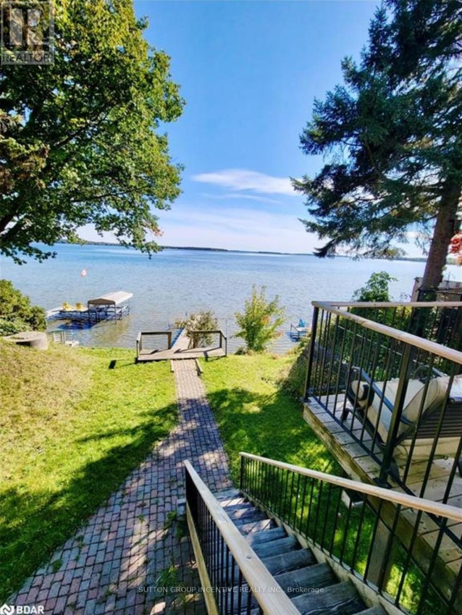 2999 LAKESIDE DR