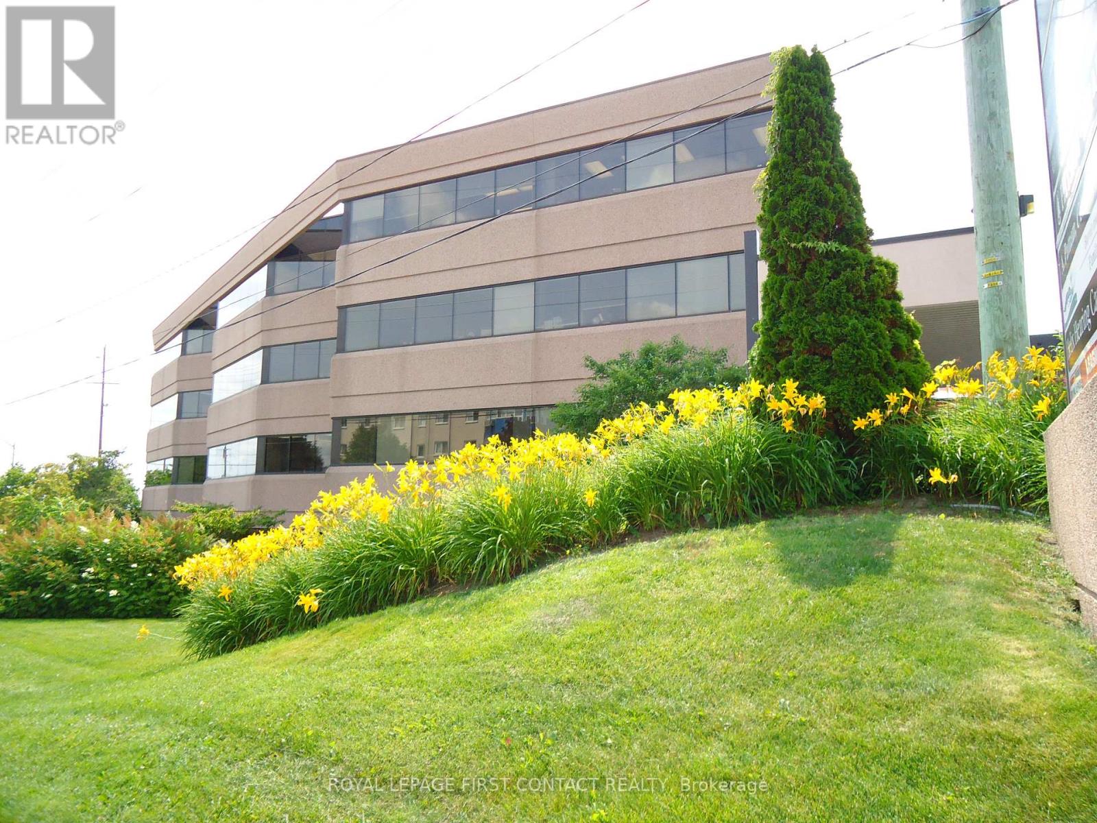 #203 -125 BELL FARM RD, #203